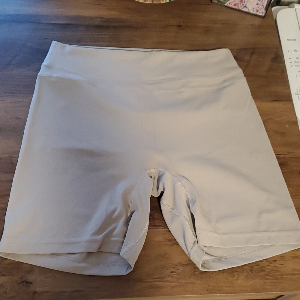 TomTiger Yoga Shorts In Mink
